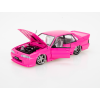 DDA Collectibles DDA704 Holden HSV VL Commodore SS Custom SV Walkinshaw Hot Pink  Scale 1:24