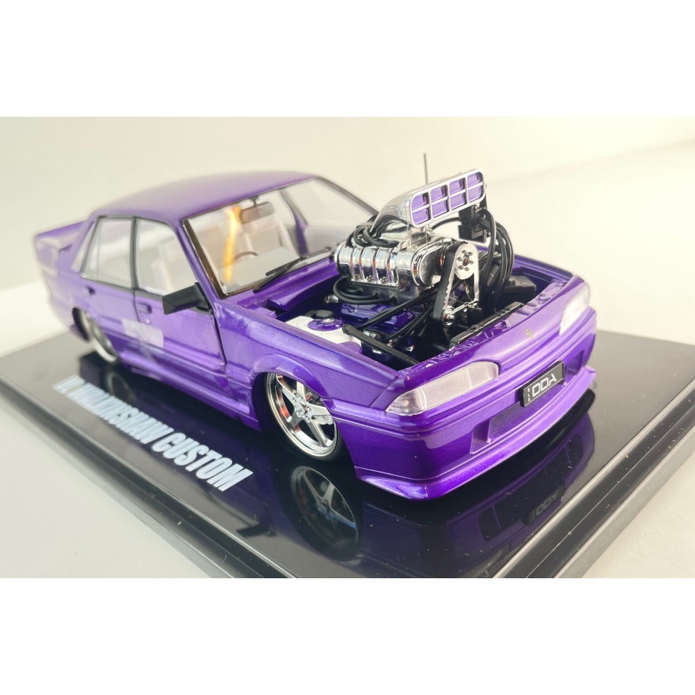 DDA Collectibles DDA705 Holden HSV VL SS Custom Supercharged Walkinshaw Purple Scale 1:24
