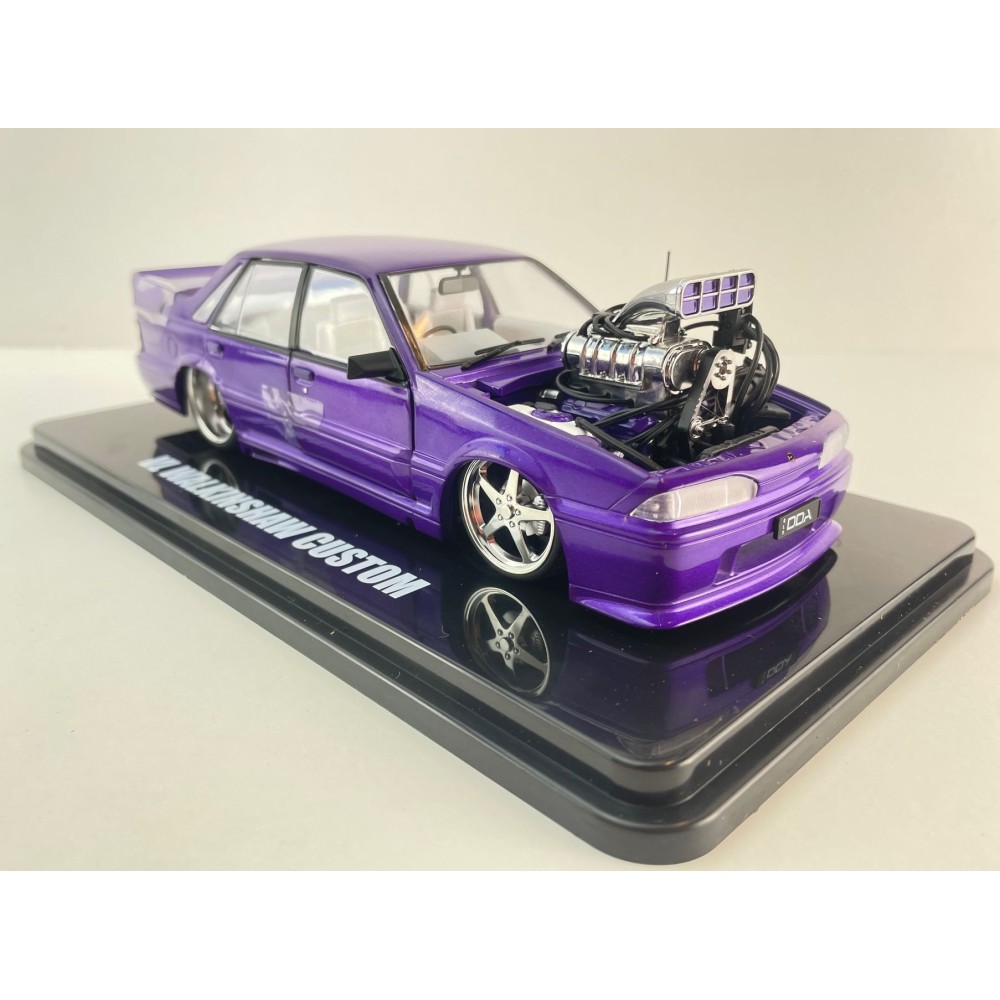 DDA Collectibles DDA705 Holden HSV VL SS Custom Supercharged Walkinshaw Purple Scale 1:24
