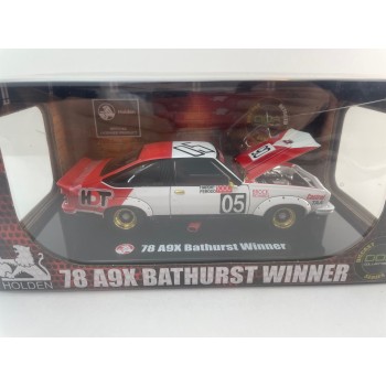 DDA Collectibles DDA801-C - 1978 A9X Holden Torana 308 Bathurst Winner Peter Brock Chase Car - Scale 1:24