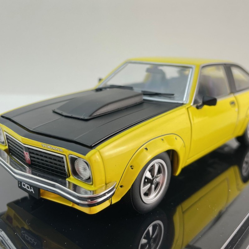 DDA Collectibles DDA807 - Holden A9X Torana SS 308 Factory Car Yellow - Scale 1:24