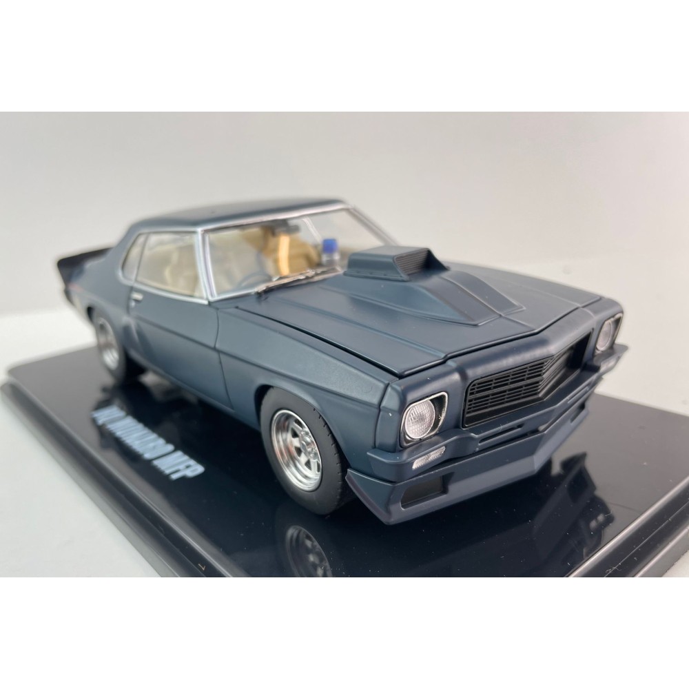 DDA Collectibles DDA914 - Holden HQ Monaro MFP Pursuit Special Mad Max Movie - Scale 1:24