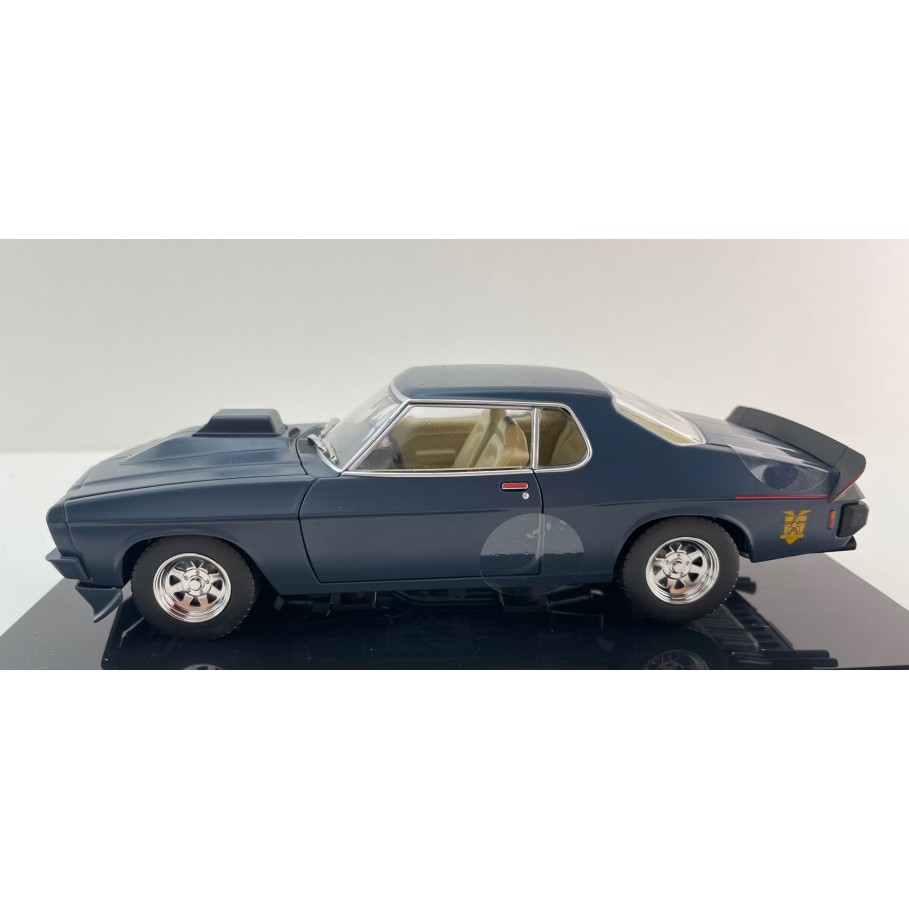 DDA Collectibles DDA914 - Holden HQ Monaro MFP Pursuit Special Mad Max Movie - Scale 1:24