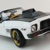 DDA GreenLight DDA211 1973 Holden HQ Monaro GTS 427 White TUFF HQ Golden Chase Edition Scale 1:24