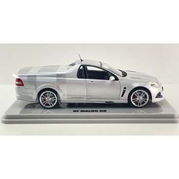 DDA Collectibles DDA030 - Holden Commodore VF Maloo R8 Ute - Scale 1:24 