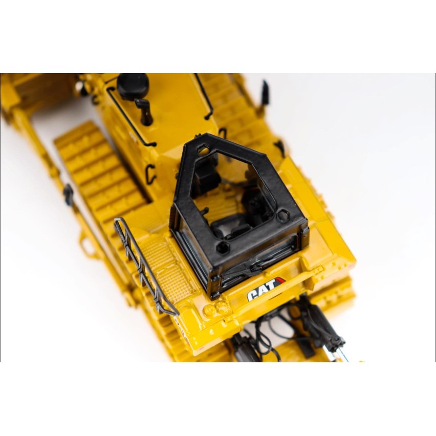Diecast Masters 85757 - CAT Caterpillar D8 Track-Type Tractor Dozer - High Line Series - Scale 1:50