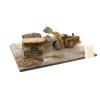 Diecast Masters 85762 - Cat 797 Truck + CAT 994K Loader & Diorama Weathered Series - Scale 1:50