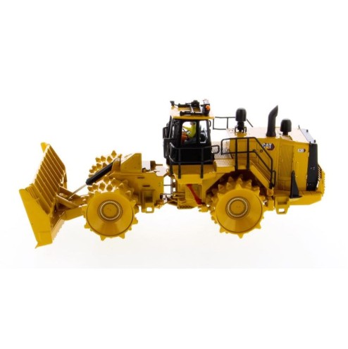 Diecast Masters 85763 - Caterpillar CAT 836 Landfill Compactor High Line - Scale 1:50