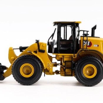 Diecast Masters 85770 - Caterpillar CAT 950 Wheel Loader High Line - Scale 1:50