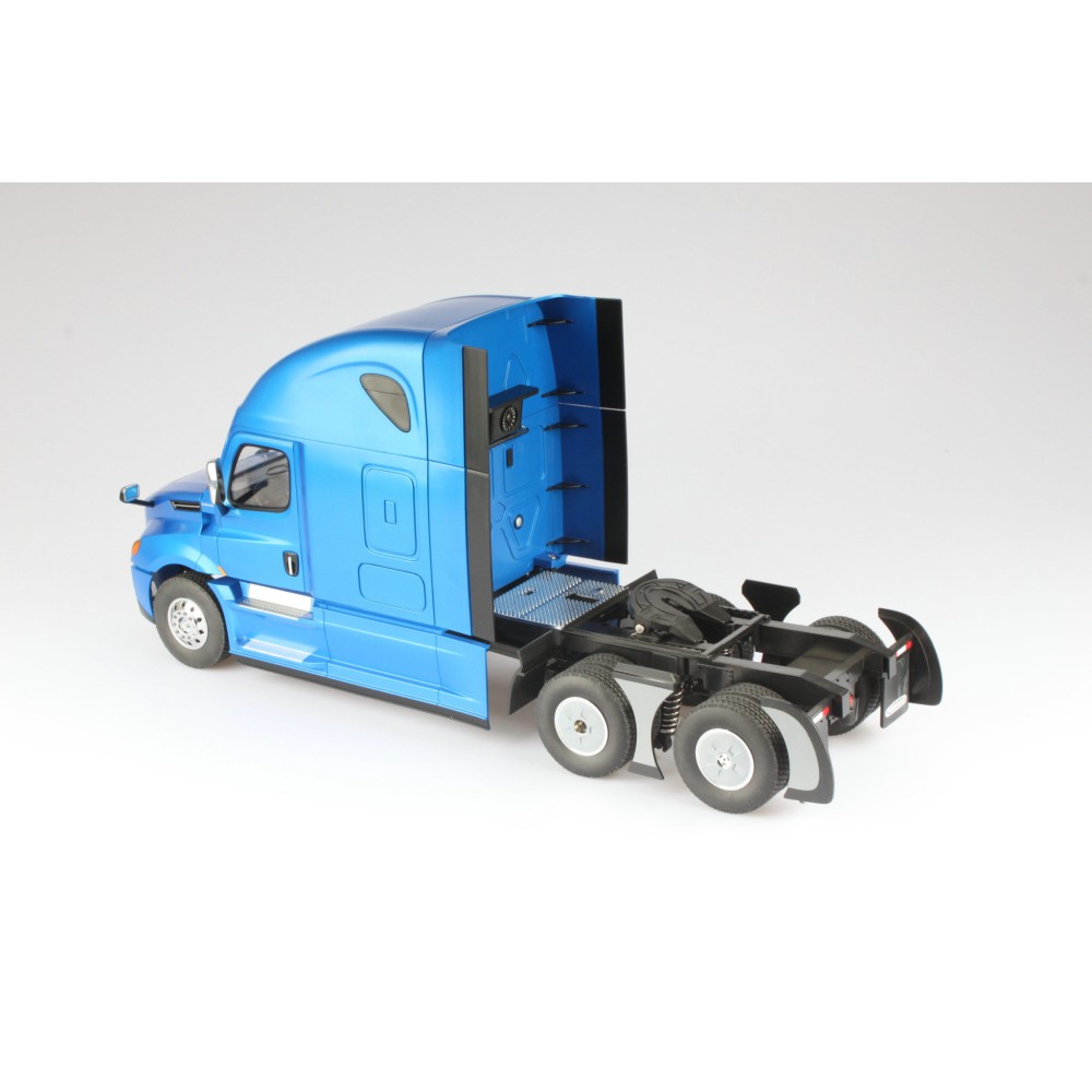 Diecast Masters 27006 RC Remote Controlled RC Freightliner Cascadia Truck - Scale 1:16