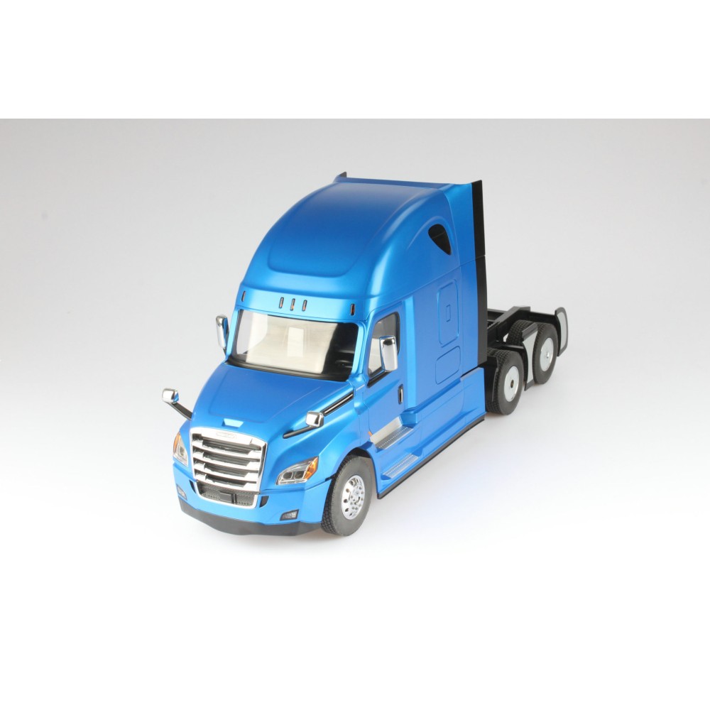 Diecast Masters 27006 RC Remote Controlled RC Freightliner Cascadia Truck - Scale 1:16