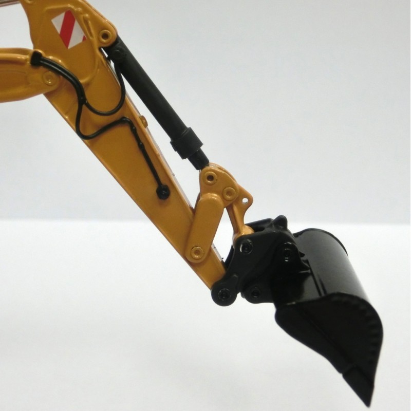 Diecast Masters 85508 - Caterpillar Cat M318F Wheeled Excavator High Line Series - Scale 1:50