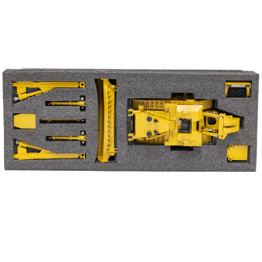 Diecast Masters 85741 - Caterpillar CAT D11R Bull Dozer Trailer Load Components - Scale 1:50