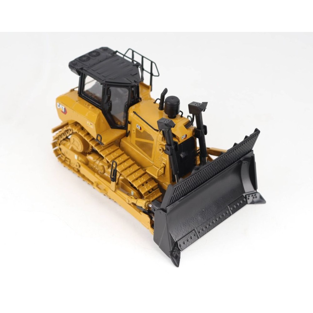 Diecast Masters 85758 - CAT Caterpillar D8 Track-Type Tractor Dozer Waste Configuration - High Line Series - Scale 1:50