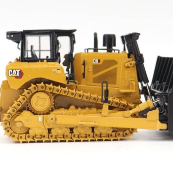 Diecast Masters 85758 - CAT Caterpillar D8 Track-Type Tractor Dozer Waste Configuration - High Line Series - Scale 1:50