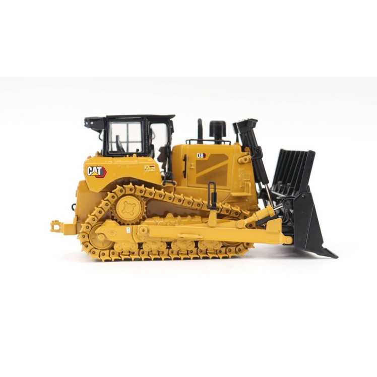 Diecast Masters 85758 - CAT Caterpillar D8 Track-Type Tractor Dozer Waste Configuration - High Line Series - Scale 1:50