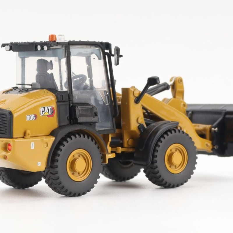 Diecast Masters 85771 -  Caterpillar Cat 906 Compact Wheel Loader Highline Series - Scale 1:50
