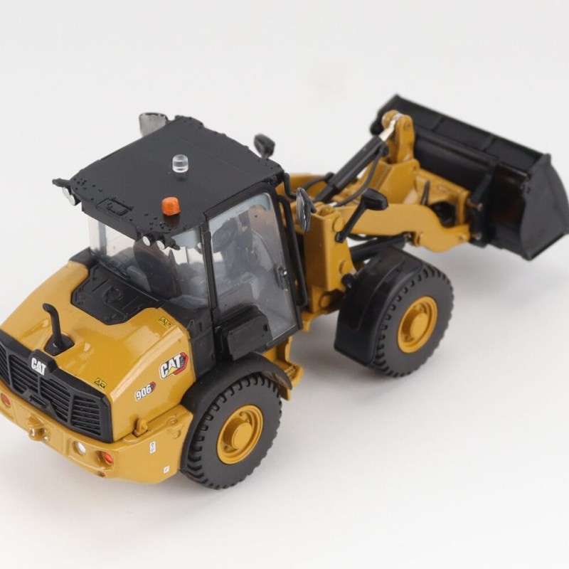 Diecast Masters 85771 -  Caterpillar Cat 906 Compact Wheel Loader Highline Series - Scale 1:50