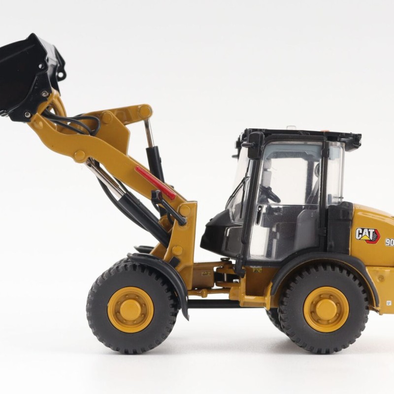 Diecast Masters 85771 -  Caterpillar Cat 906 Compact Wheel Loader Highline Series - Scale 1:50