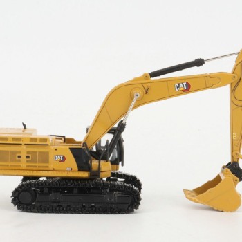 Diecast Masters 85778  - CAT 395 ME Version Large Hydraulic Excavator Metal Tracks New 2025 - Scale 1:87