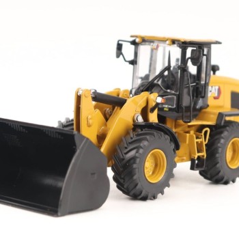 Diecast Masters 85779 -  Caterpillar Cat 930 Compact Wheel Loader Highline Series - Scale 1:50