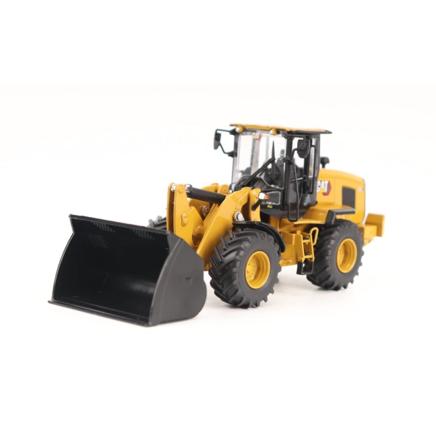 Diecast Masters 85779 -  Caterpillar Cat 930 Compact Wheel Loader Highline Series - Scale 1:50