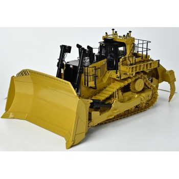 Diecast Masters 85781 - CAT D11 Track-Type Tractor Dozer Hex Design New Dec 2025 - Scale 1:18