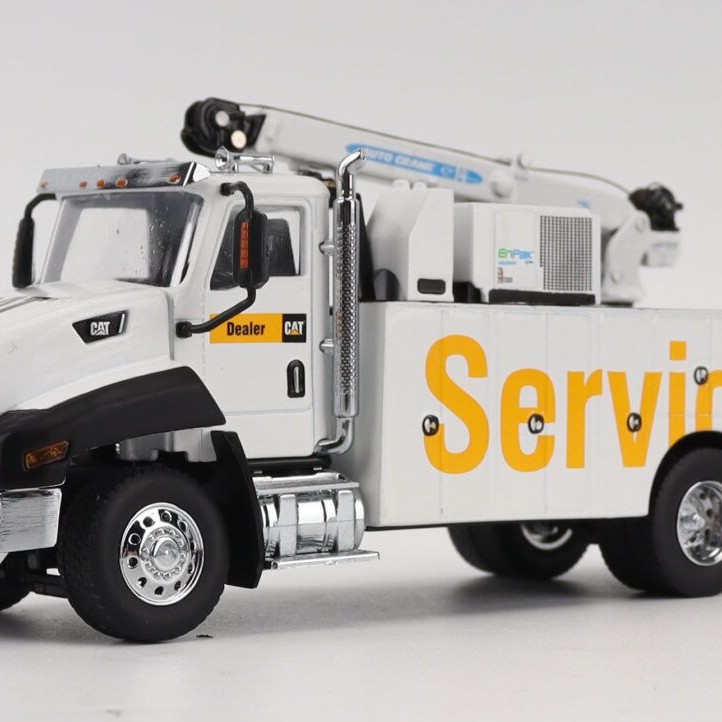 Diecast Masters 85785 - Cat CT660  Service Truck with Welder – White - New 2025 Scale 1:50