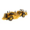 Diecast Masters 85921 - Caterpillar CAT 627K Wheel Tractor Scraper High Line - Scale 1:50