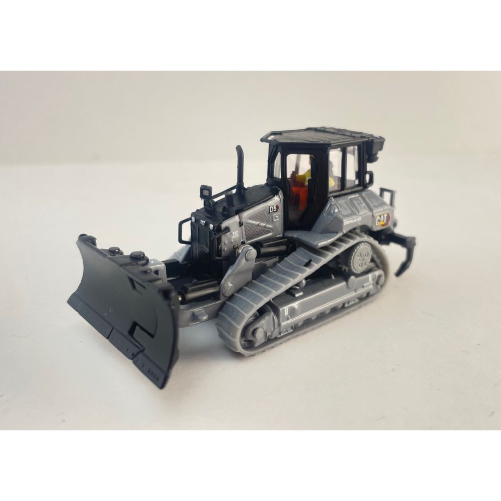Diecast Masters 85953BGC - CAT D5 LGP Track-Type Tractor With Centennial Grey Limited 2025 - Scale 1:87