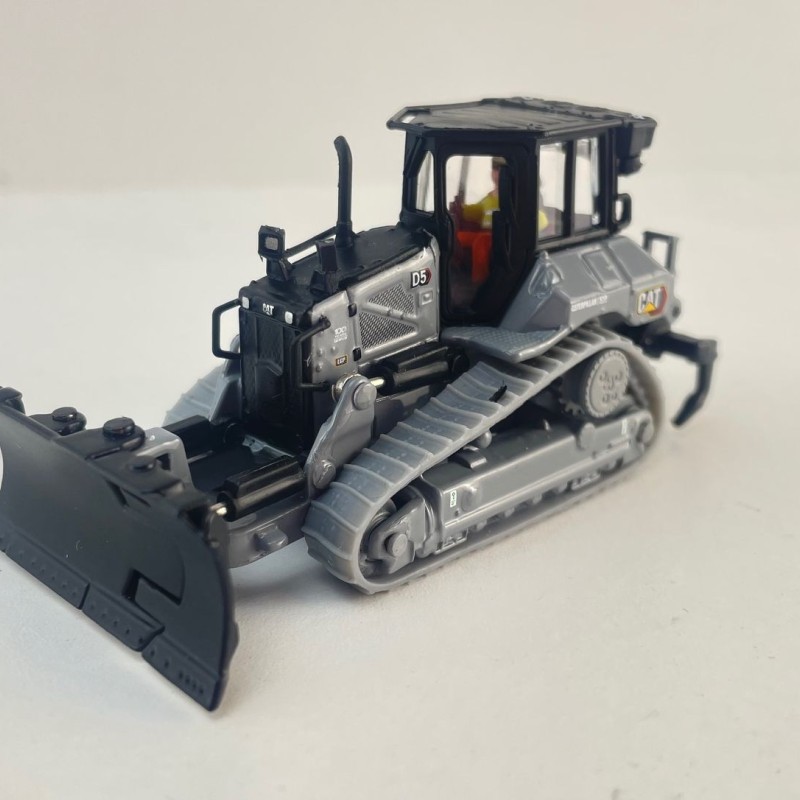 Diecast Masters 85953BGC - CAT D5 LGP Track-Type Tractor With Centennial Grey Limited 2025 - Scale 1:87