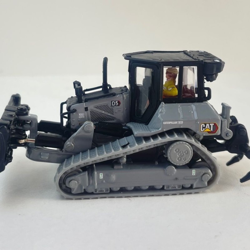 Diecast Masters 85953BGC - CAT D5 LGP Track-Type Tractor With Centennial Grey Limited 2025 - Scale 1:87