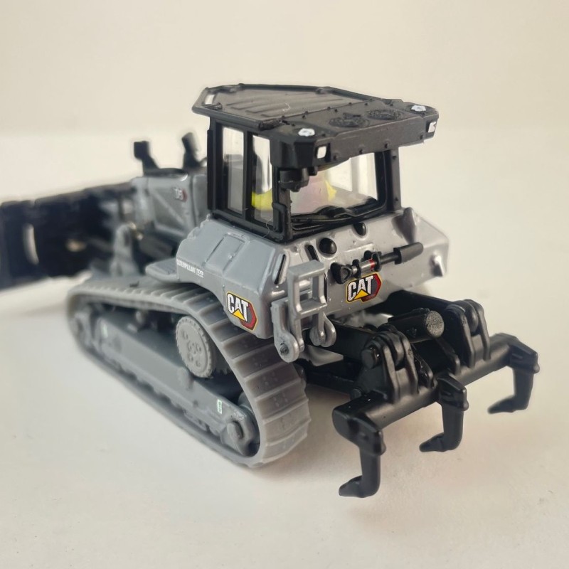 Diecast Masters 85953BGC - CAT D5 LGP Track-Type Tractor With Centennial Grey Limited 2025 - Scale 1:87