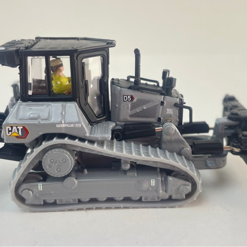 Diecast Masters 85953BGC - CAT D5 LGP Track-Type Tractor With Centennial Grey Limited 2025 - Scale 1:87