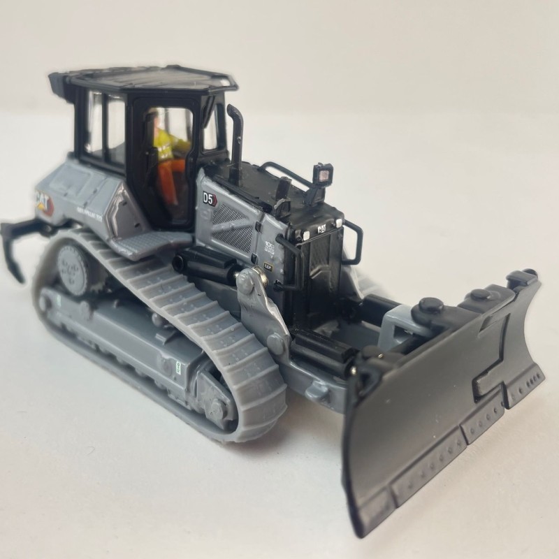 Diecast Masters 85953BGC - CAT D5 LGP Track-Type Tractor With Centennial Grey Limited 2025 - Scale 1:87