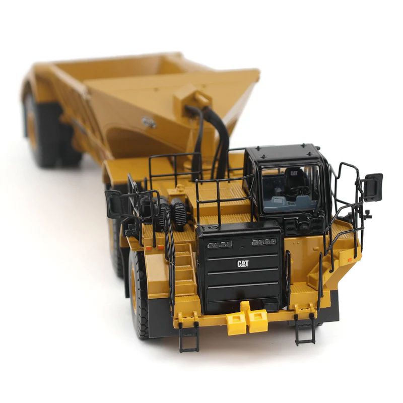 Diecast Masters 85784 - Cat 1:50 775 OH Truck with Bottom Dump High Line Series Late 2026 - Scale 1:50