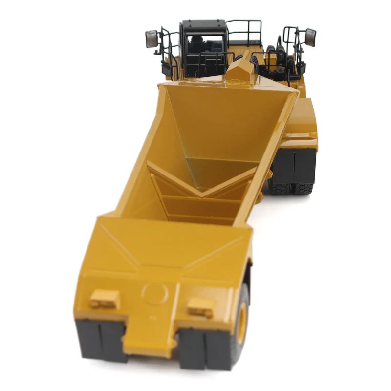 Diecast Masters 85784 - Cat 1:50 775 OH Truck with Bottom Dump High Line Series Late 2026 - Scale 1:50