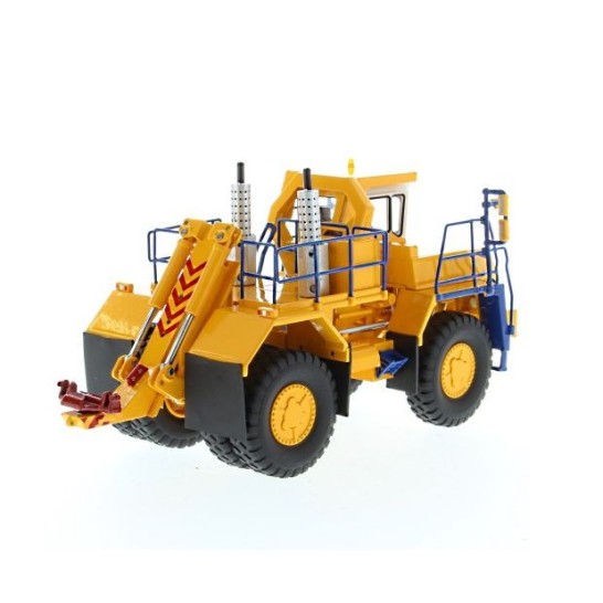 BELAZ 7447 Medium Recovery Truck  - Scale 1:50