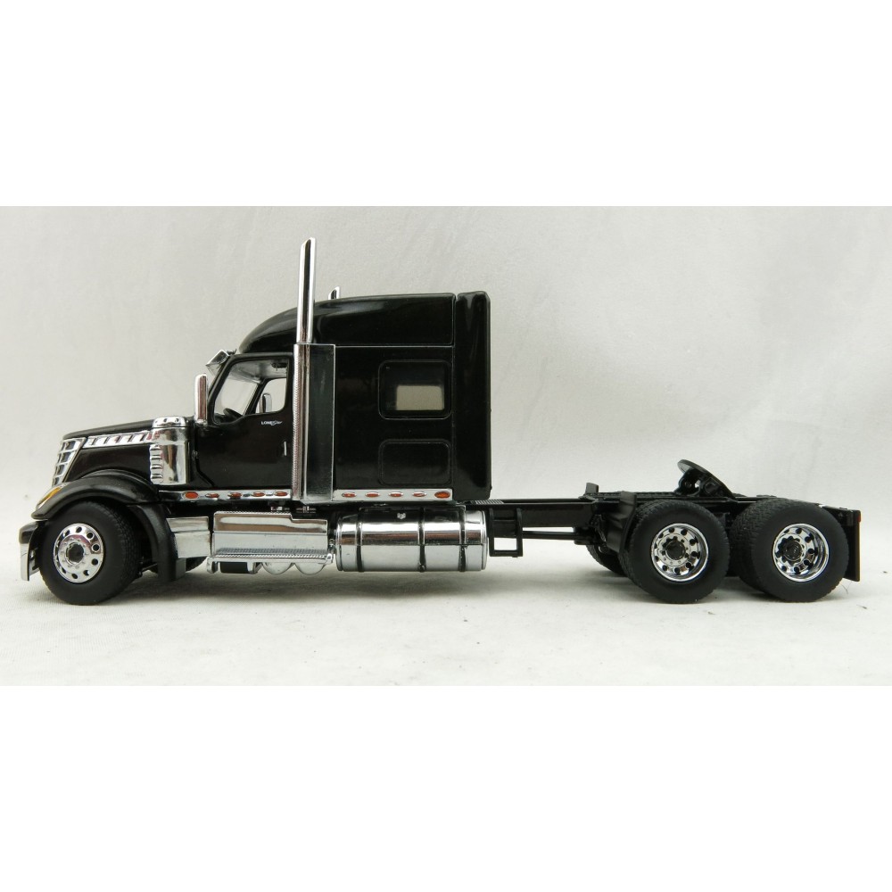 Diecast Masters 71023 - International LoneStar Sleeper Cab Truck Black - Scale 1:50
