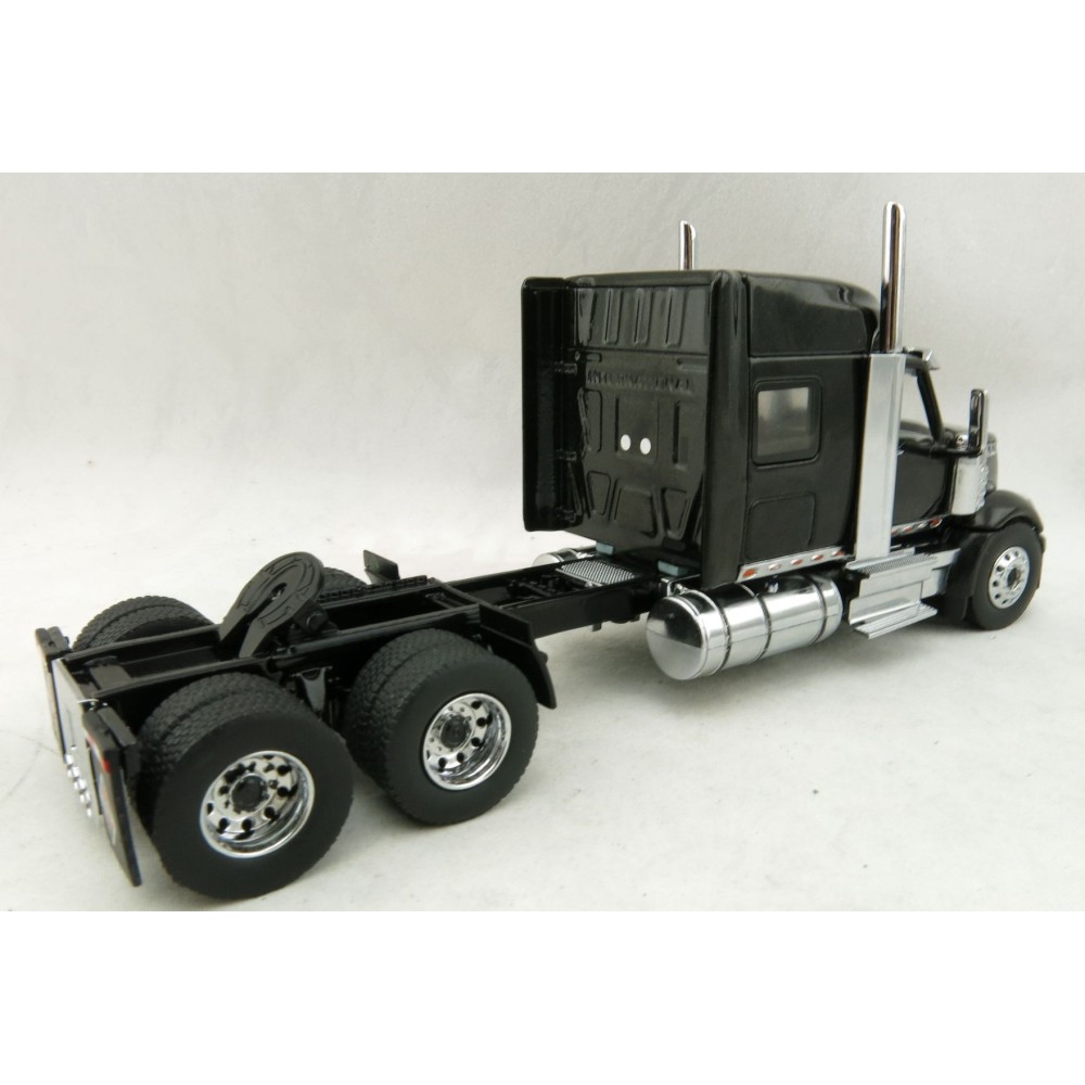 Diecast Masters 71023 - International LoneStar Sleeper Cab Truck Black - Scale 1:50