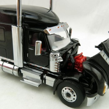 Diecast Masters 71023 - International LoneStar Sleeper Cab Truck Black - Scale 1:50