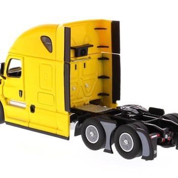 Diecast Masters 71031 - Freightliner New Cascadia with Sleeper Cab Truck Yellow - Scale 1:50