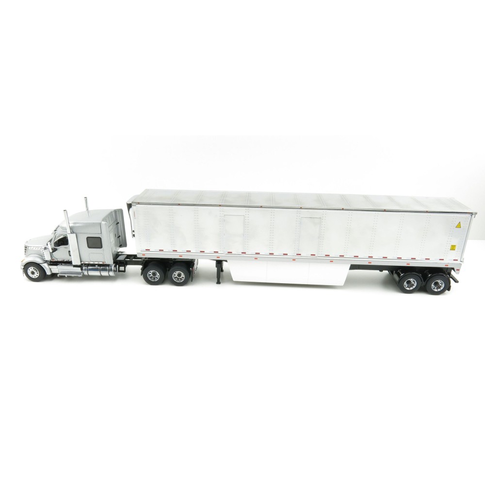 Diecast Masters 71043 - International LoneStar Truck Silver with 53' Chrome Plated Refrigerated Trailer - Scale 1:50