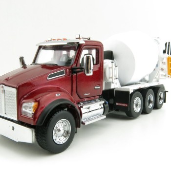 Diecast Masters 71062 - Kenworth T880 SBFA Red Cement Mixer McNeilus BridgeMaster Mixer   - Scale 1:50
