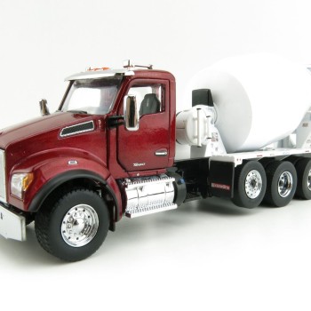 Diecast Masters 71062 - Kenworth T880 SBFA Red Cement Mixer McNeilus BridgeMaster Mixer   - Scale 1:50