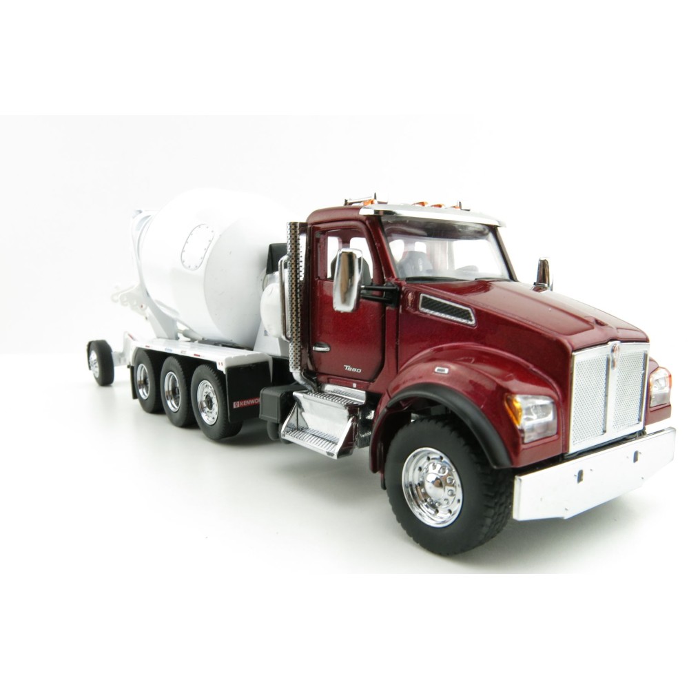 Diecast Masters 71062 - Kenworth T880 SBFA Red Cement Mixer McNeilus BridgeMaster Mixer   - Scale 1:50