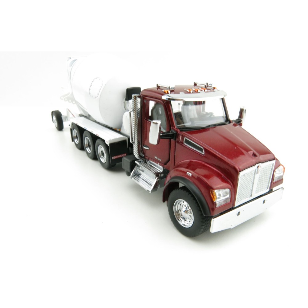 Diecast Masters 71062 - Kenworth T880 SBFA Red Cement Mixer McNeilus BridgeMaster Mixer   - Scale 1:50