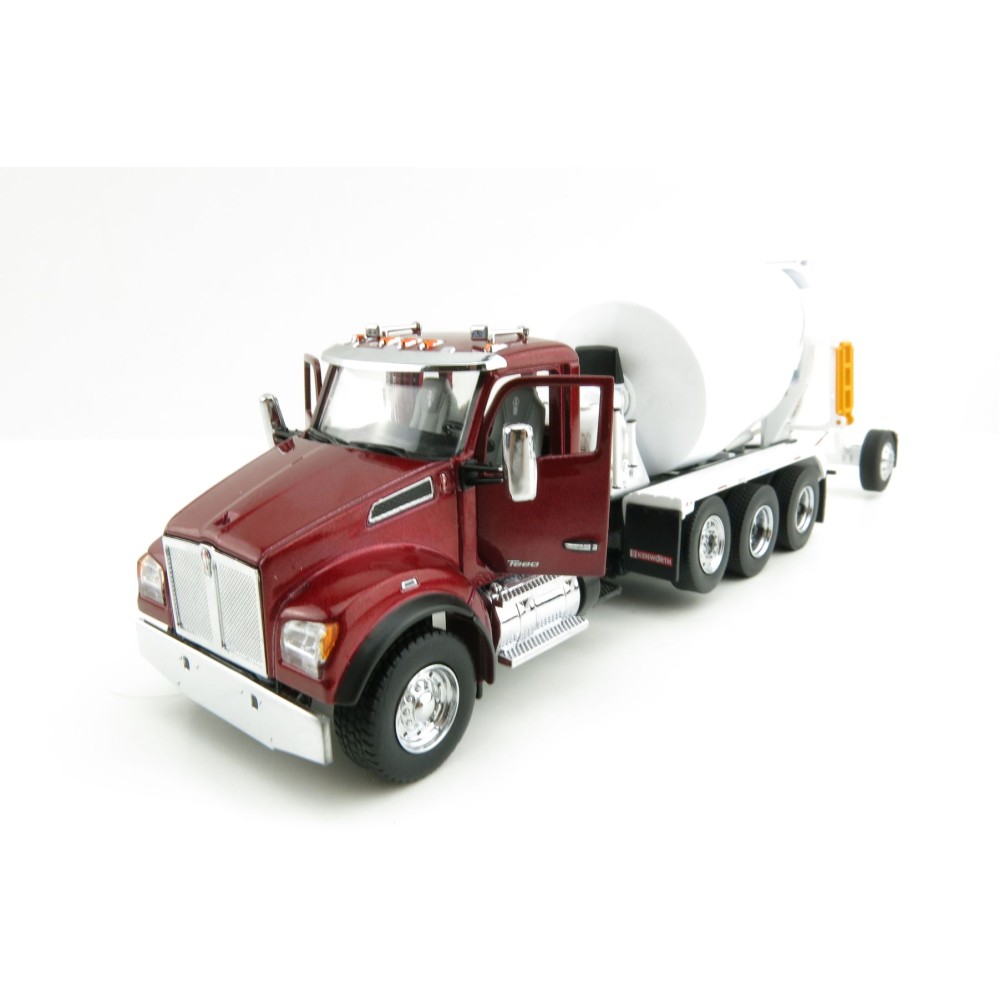 Diecast Masters 71062 - Kenworth T880 SBFA Red Cement Mixer McNeilus BridgeMaster Mixer   - Scale 1:50
