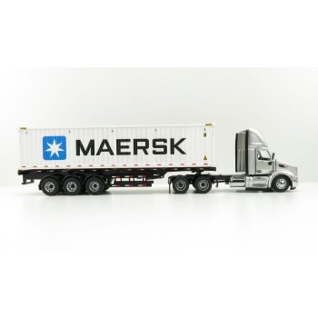 Diecast Masters 71069 - Peterbilt 579 Silver Day Cab Truck with Skel Trailer and 40ft Maersk Container - Scale 1:50