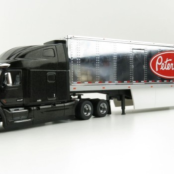 Diecast Masters 71071 - Peterbilt 579 UltraLoft Truck with Chrome 53’ Reefer Trailer - Peterbilt - Scale 1:50
